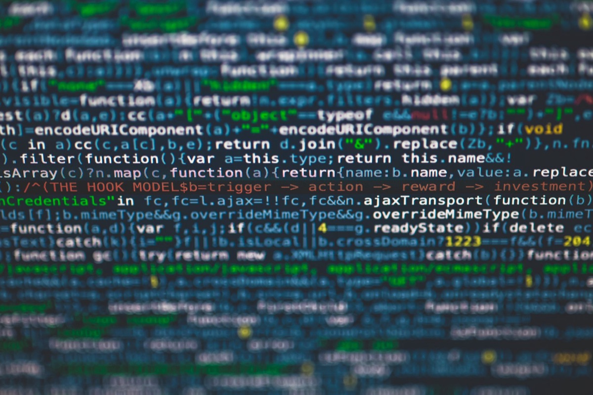 Programmiercode auf einem Laptop-Bildschirm