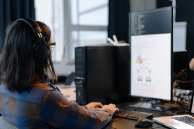 Seguridad 2025: Ejecuta LLMs de Código en Tu Máquina Privada