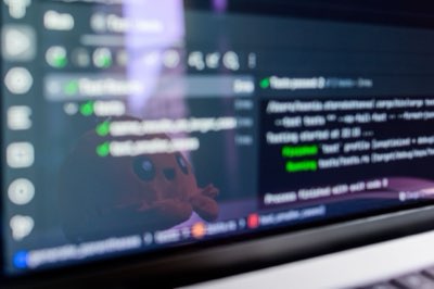 AI 코딩 파트너, 로컬 LLM으로 2025년 개발 환경 혁신