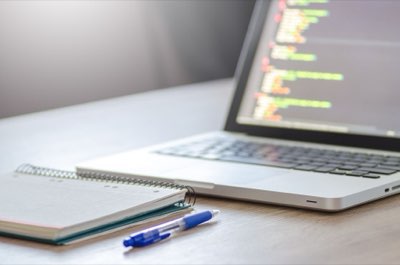 Lokale LLM's: Bouw Uw Private AI-Codemachine Voor 2025